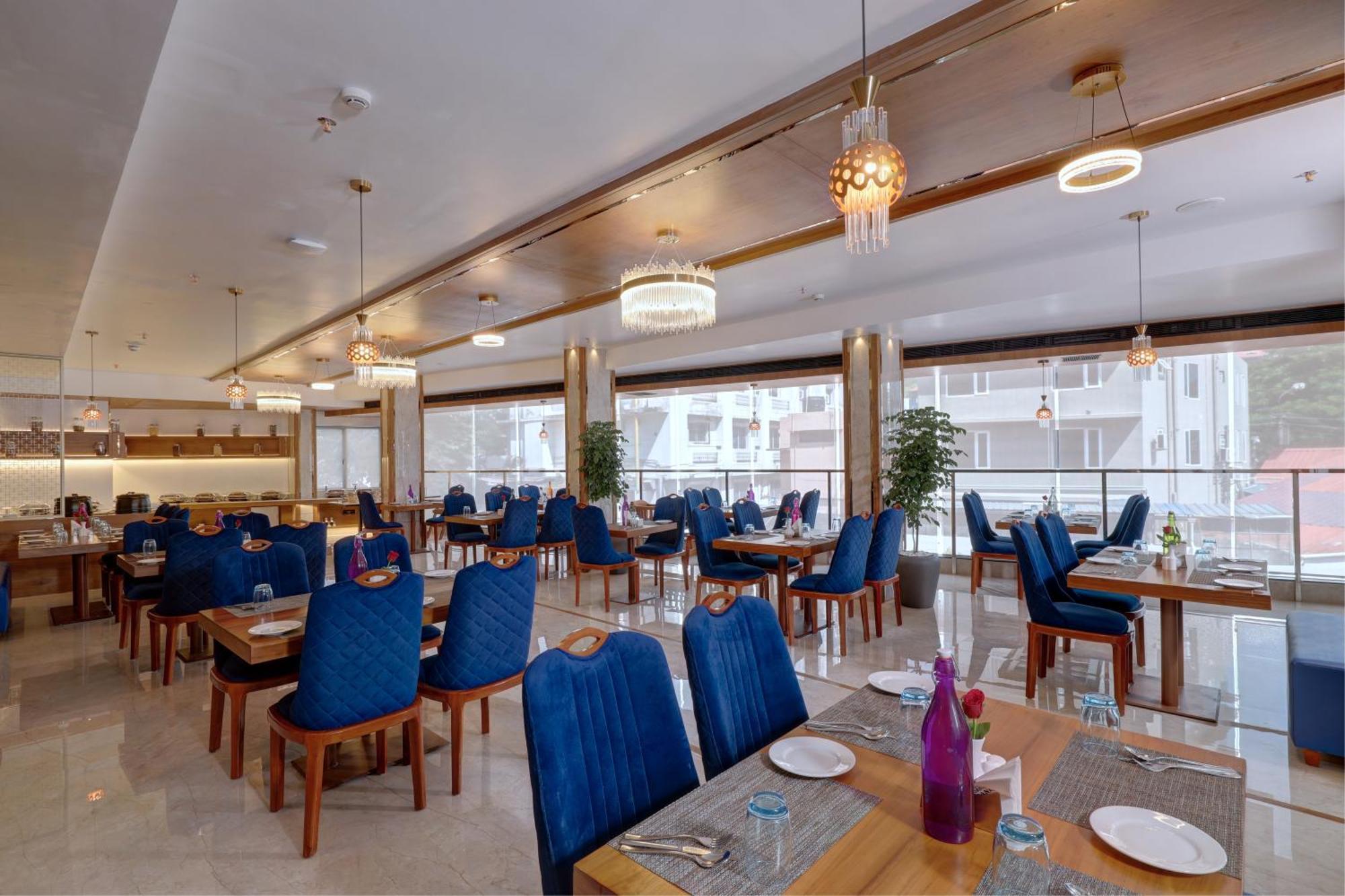 Hotel Cordial Sopanam 트리반드룸 외부 사진