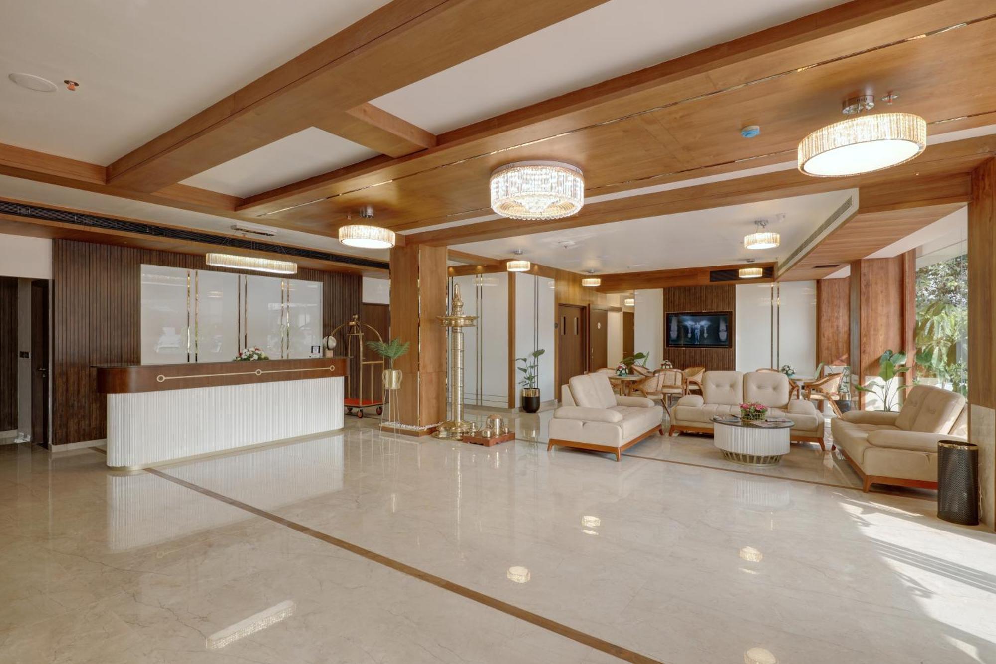 Hotel Cordial Sopanam 트리반드룸 외부 사진