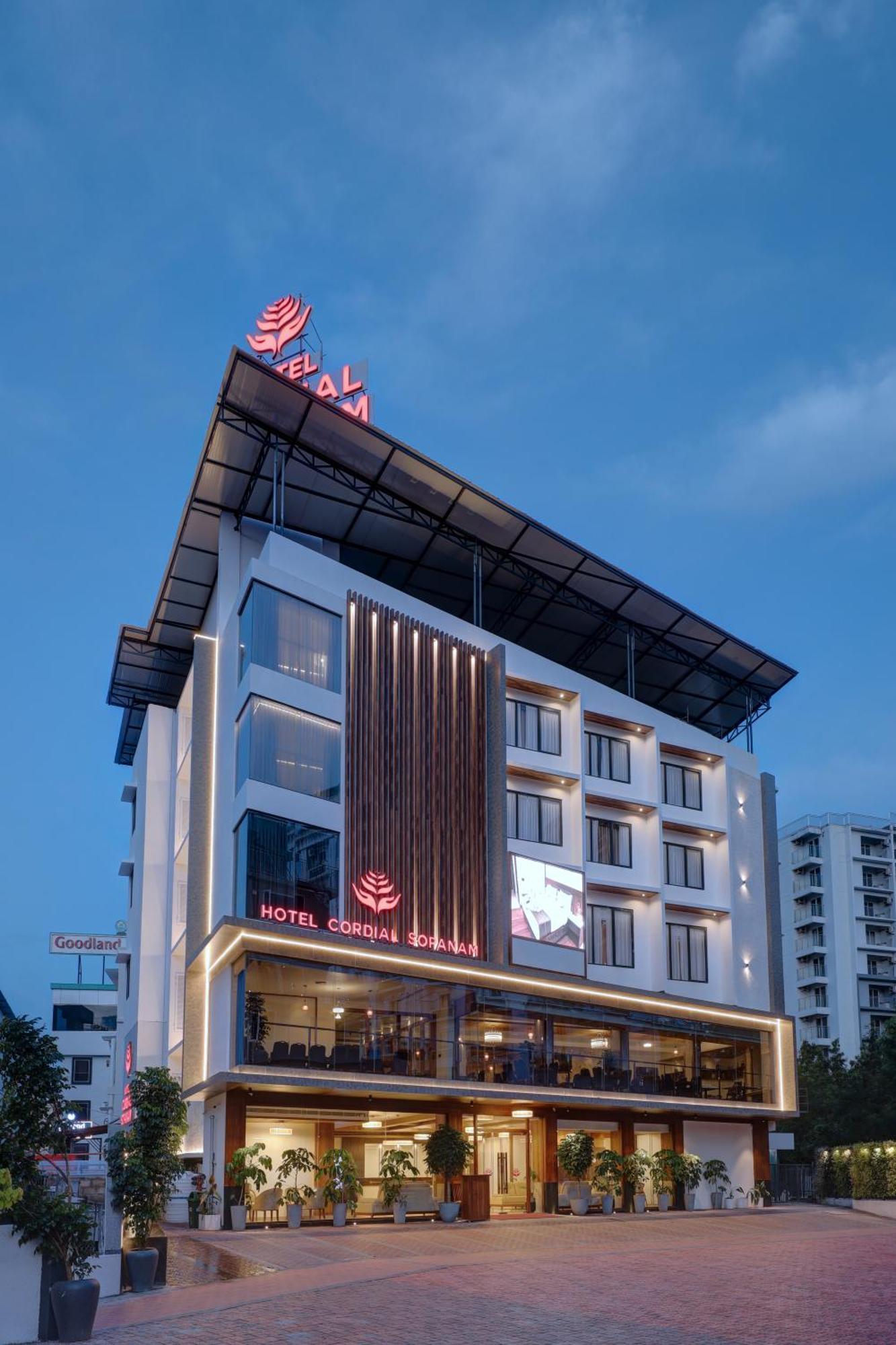 Hotel Cordial Sopanam 트리반드룸 외부 사진
