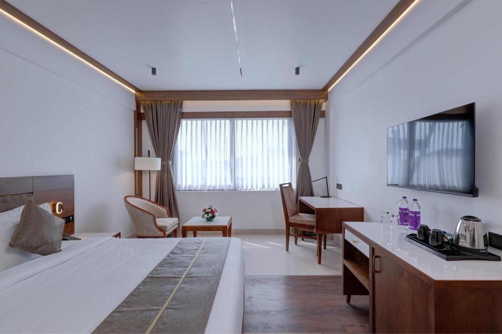 Hotel Cordial Sopanam 트리반드룸 외부 사진